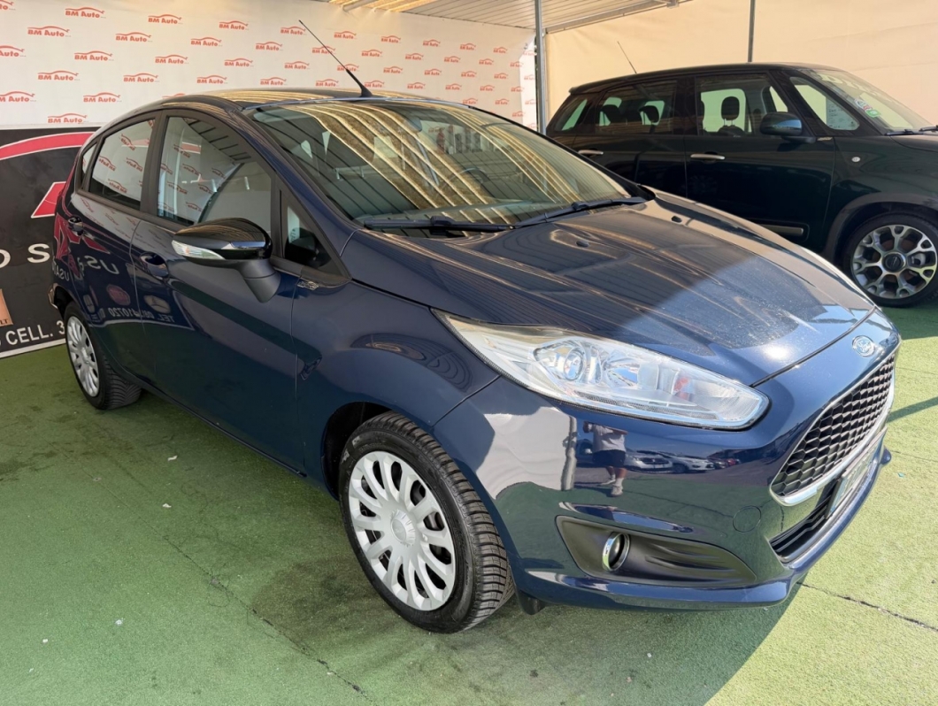 FORD FIESTA ..
